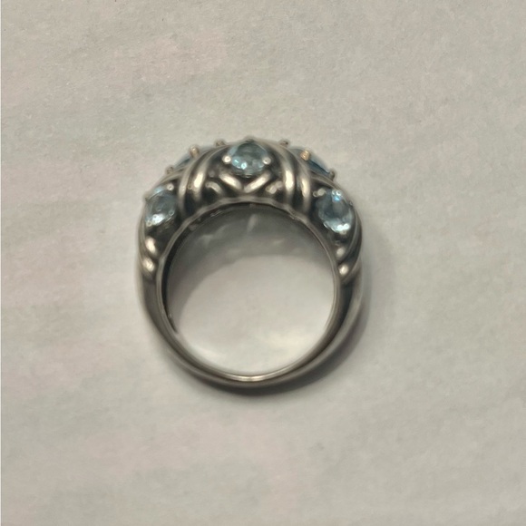 Elegant Sterling Silver and Blue Gemstone Ring - Picture 6 of 8